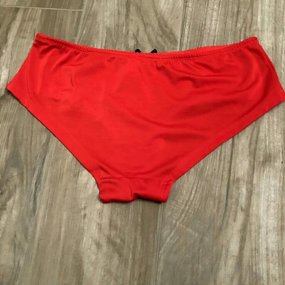 Valentines Special ❤️ Darling matching red bra & panties / Like New - Picture 12 of 13